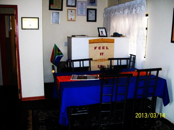 Others 3, Flossie B&B, City of Johannesburg