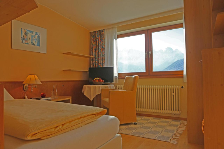 Bedroom 2, Hotel - Restaurant Gosauerhof, Gmunden