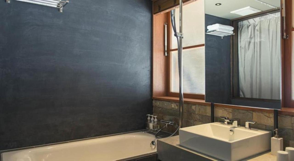 Bathroom 4, Hotel Cycle, Onomichi