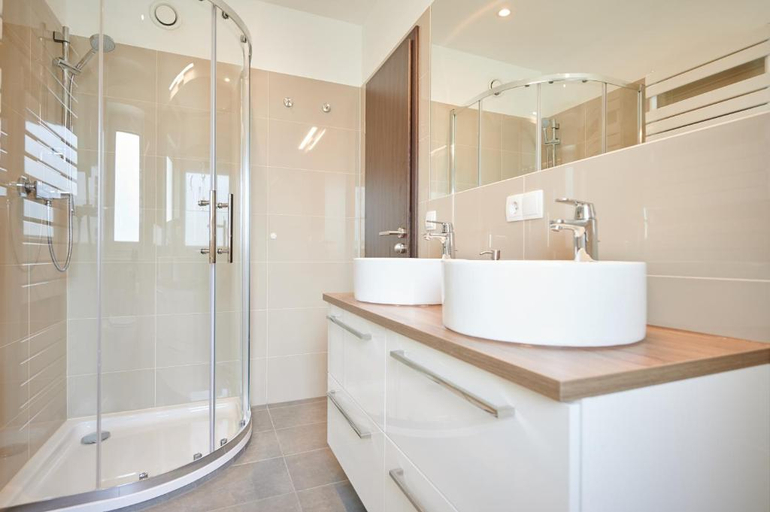 Bathroom 2, Apartments at Winterhafen, Linz