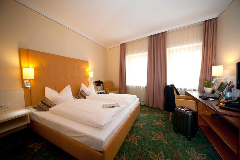 Bedroom 3, Hotel Mehl, Neumarkt in der Oberpfalz