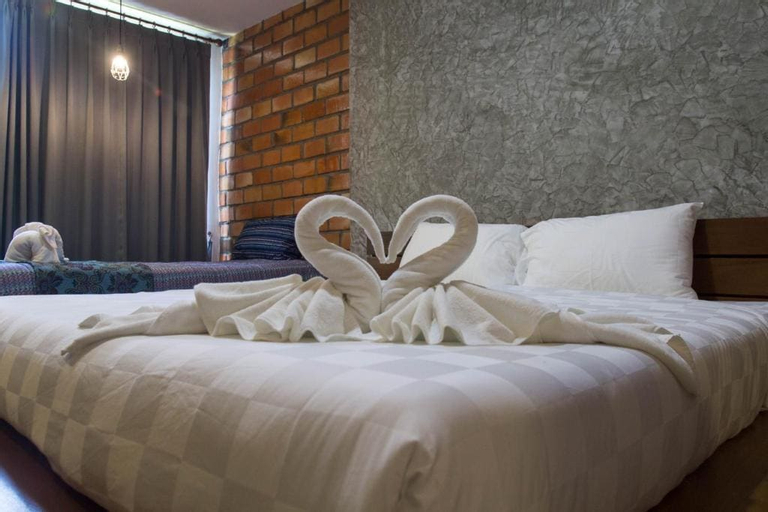 Bedroom 3, Moonrise Villa, Pathiu