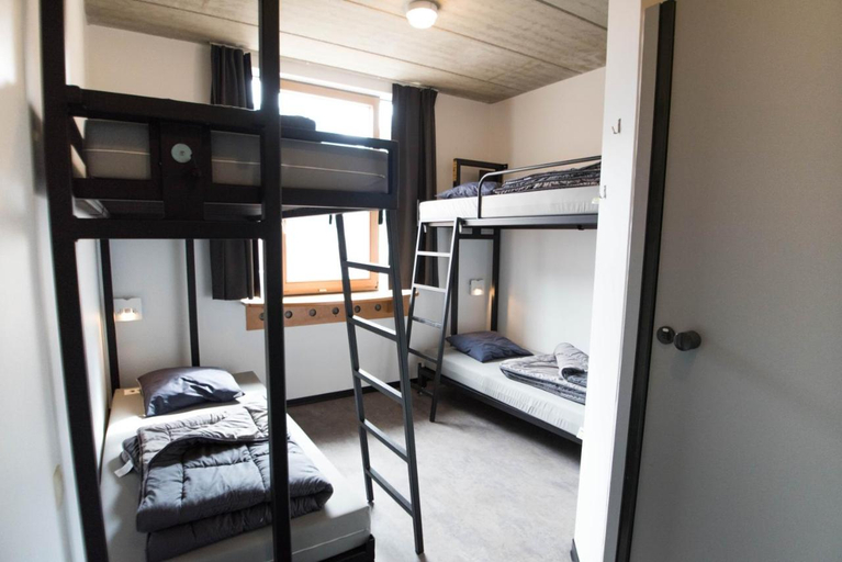 Bedroom 2, HI Liege Hostel, Liège