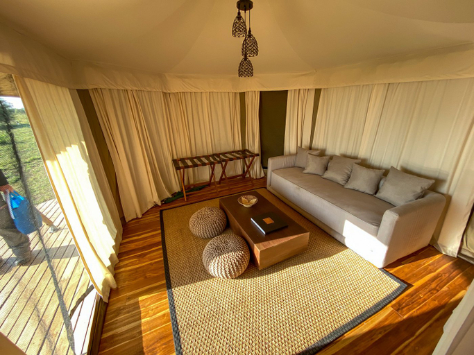 Others 3, Aurari Camp, Serengeti