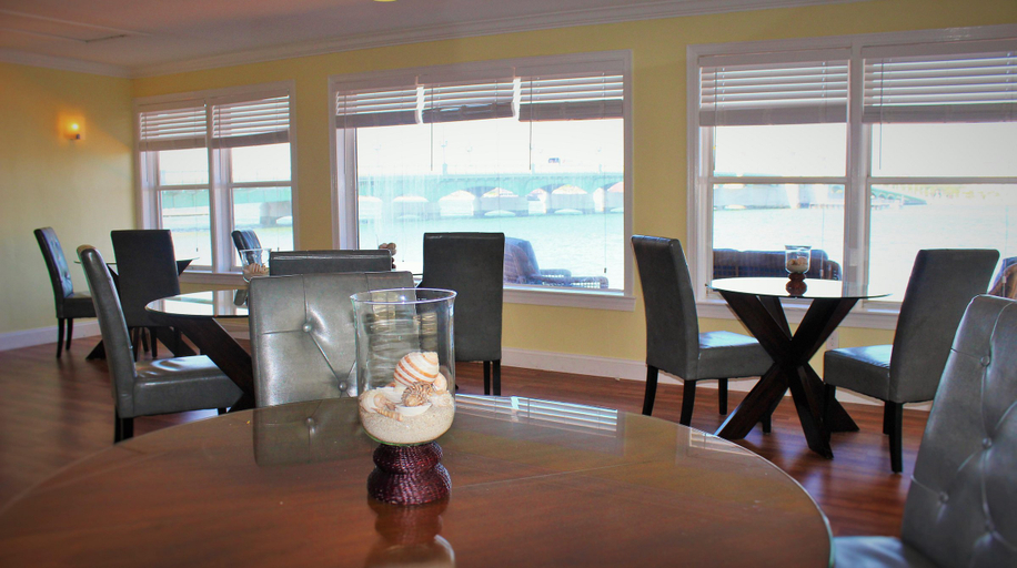 Food & Drinks, Edgewater Inn - St. Augustine, Saint Johns