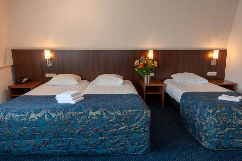 Bedroom 5, Hampshire Hotel Petit Nord, Hoorn
