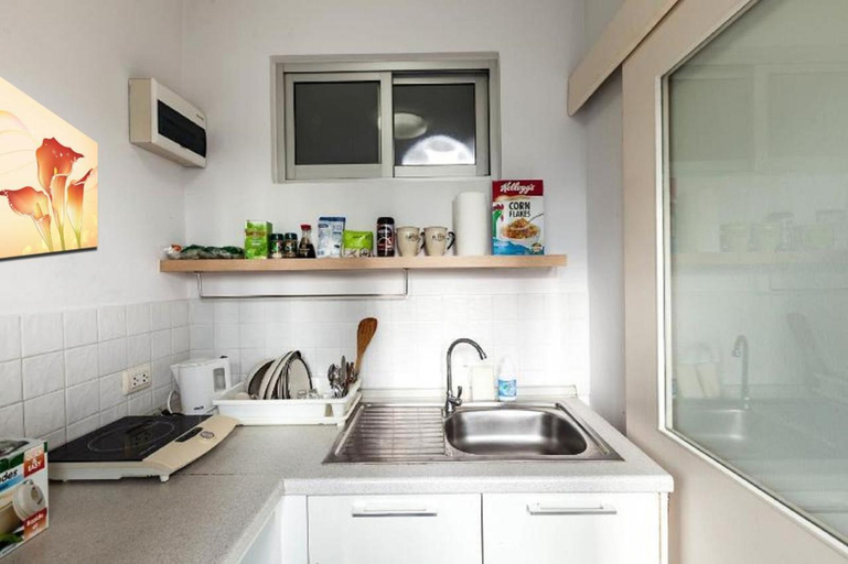 Others 4, 1BR Condo 5 Min to BTS 1000mbps Fiber Wi-fi Great Location, Wattana