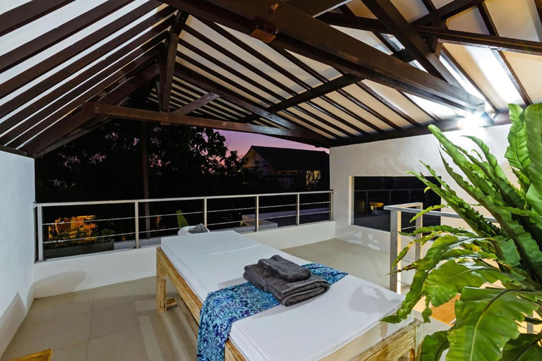Others 5, Villa Serasi, Badung