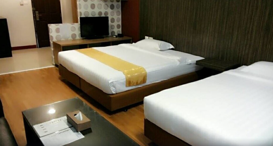 Bedroom 3, 101 Holiday Suite, Bang Kapi