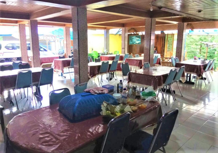 Food & Drinks 4, Lembah Biru Lagoon, Gowa