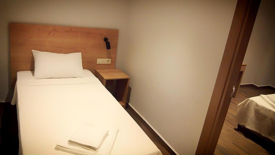 Bedroom 2, Porta Trakis Hotel, Gökçeada