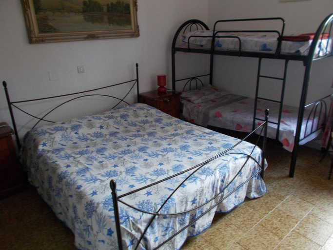 Bedroom 2, Pigreco, Pisa