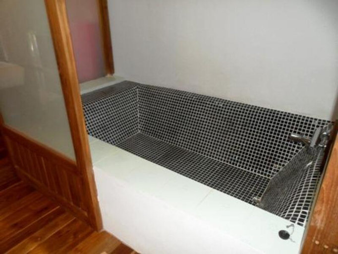 Bathroom 3, The Point Villa Mae Hong Son, Muang Mae Hong Son