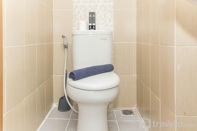 Bathroom, Homey and Comfort Studio at the Enviro Apartment, Cikarang