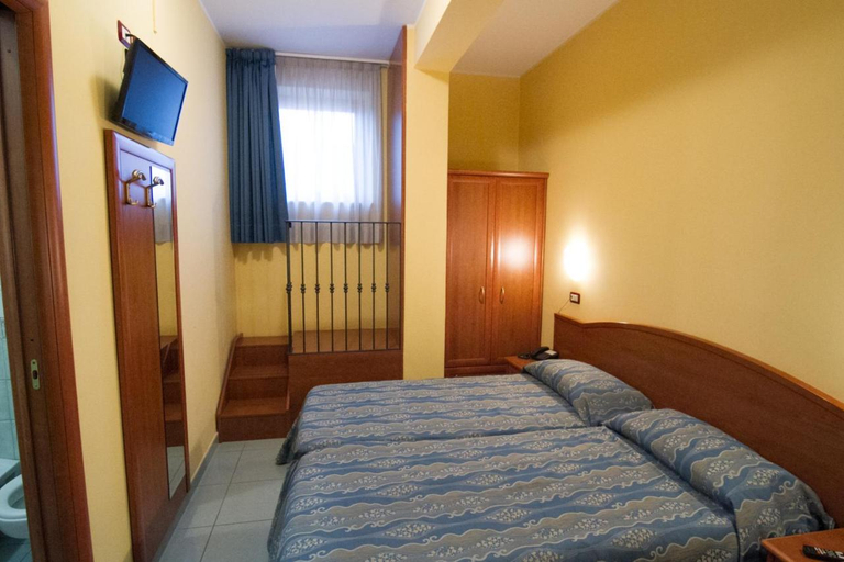 Bedroom 3, Pensione Al Pescatore, Campobasso