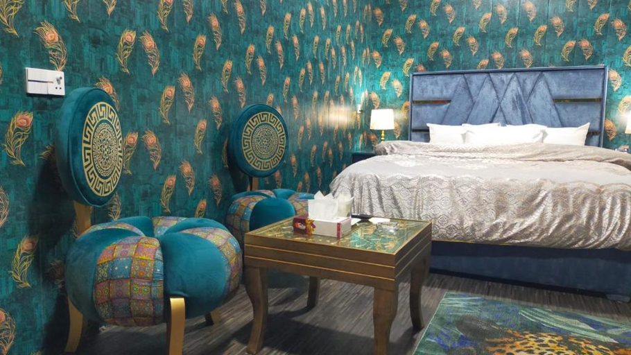 Bedroom 4, Royal Luxury Hotel Lahore, Lahore