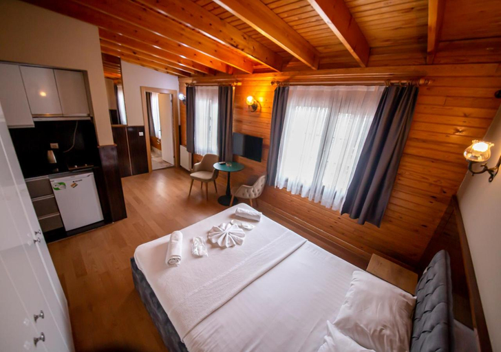 Bedroom 4, Royal Garden Suite Hotel, Şişli