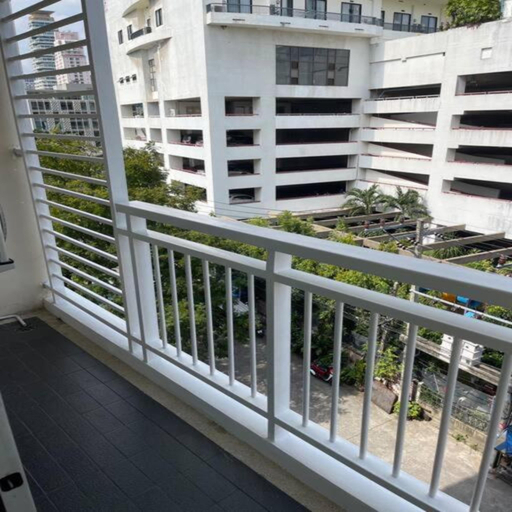 Others 2, Delightful Condo in Central location at Sukhumvit 49, Wattana