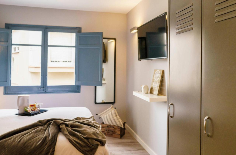 Bedroom 4, Wander By Pillow, Barcelona