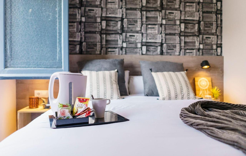 Bedroom 2, Wander By Pillow, Barcelona