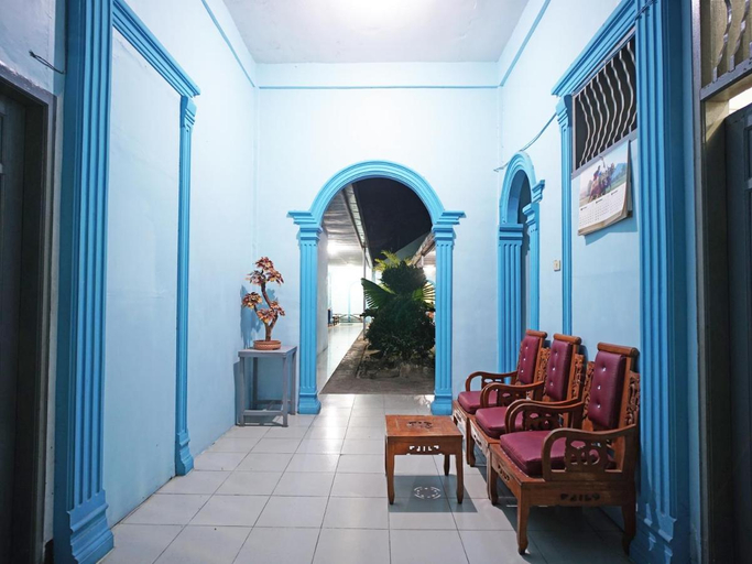 Others, Adela Hotel, Bakırköy