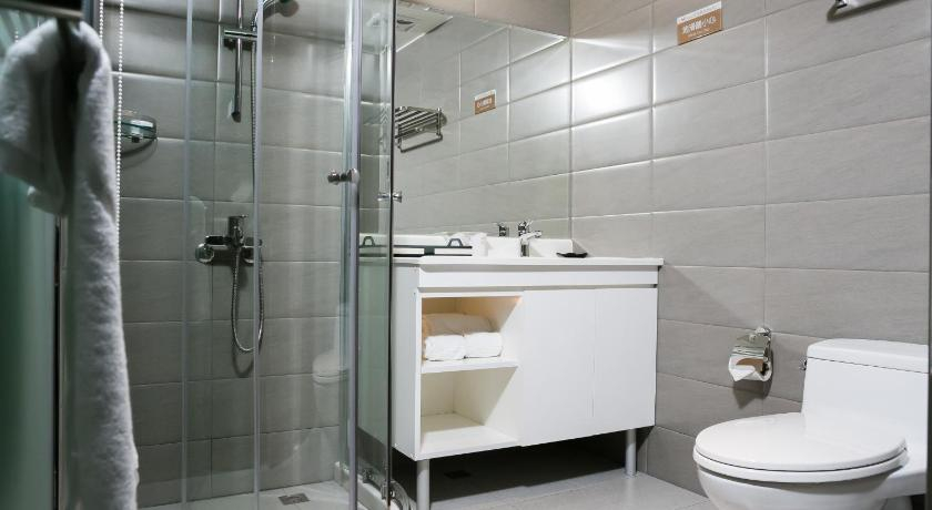 Bathroom 2, Wish Inn Hotel, Kaohsiung