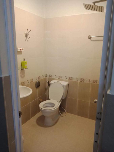 Bathroom 5, 3 beans Hotel, District 1