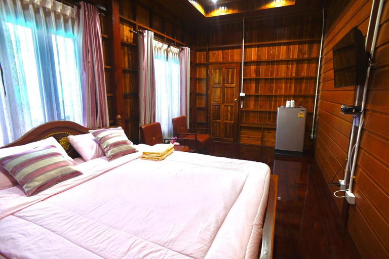 Bedroom 4, Bansuwan Homestay, Amphawa