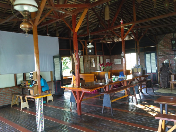 Food & Drinks, Sago Park , Karawang