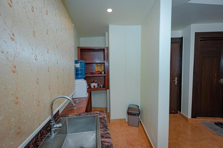 Others 5, POMs Penthouse, Gandaki