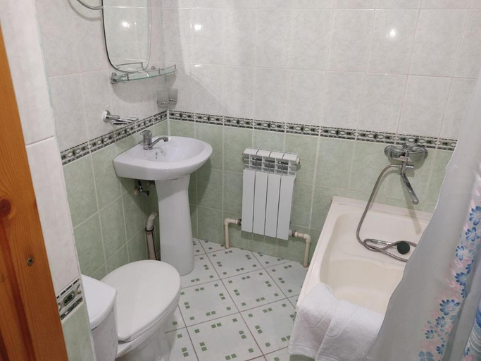 Bathroom 3, Hotel Nazira & Azizbek 2, Buxoro