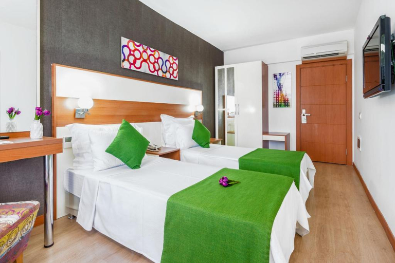 Bedroom 2, Ege Tulip Çeşme Hotel, Çeşme