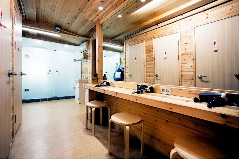 Bathroom 4, Cheongdam Guest House, Gangnam