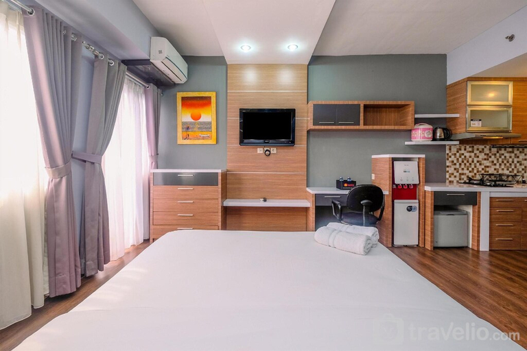 Bedroom 1, Cozy Stay Studio Apartment at Park View Condominium, Depok