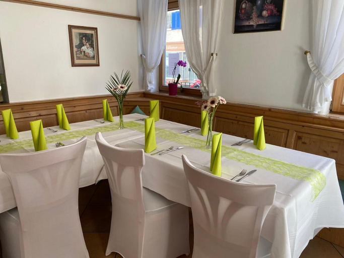 Food & Drinks, Gasthof/Pizzeria Hirsch, Tuttlingen