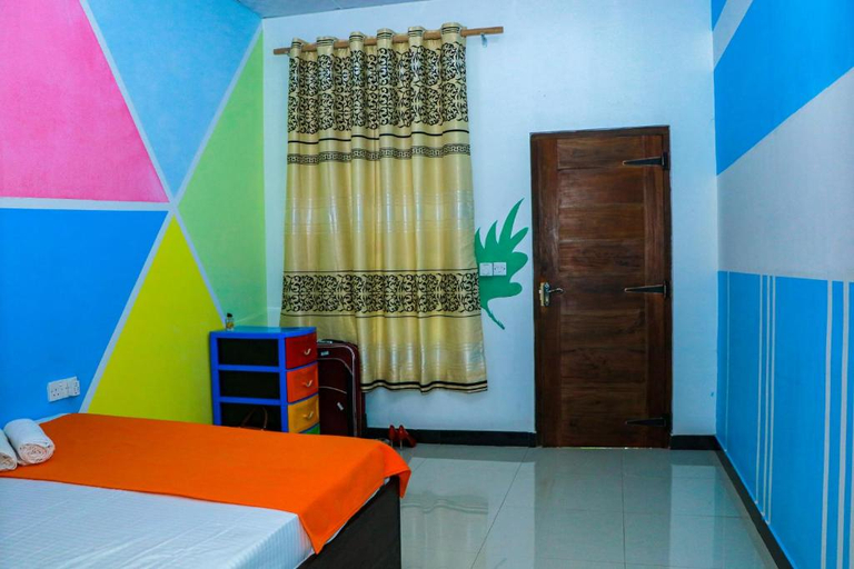 Bedroom 2, Elena Garden Resort and Restaurant, Trincomalee Town and Gravets