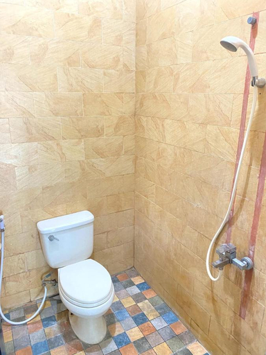 Bathroom 4, Guesthouse Jogja Osvil, Bantul