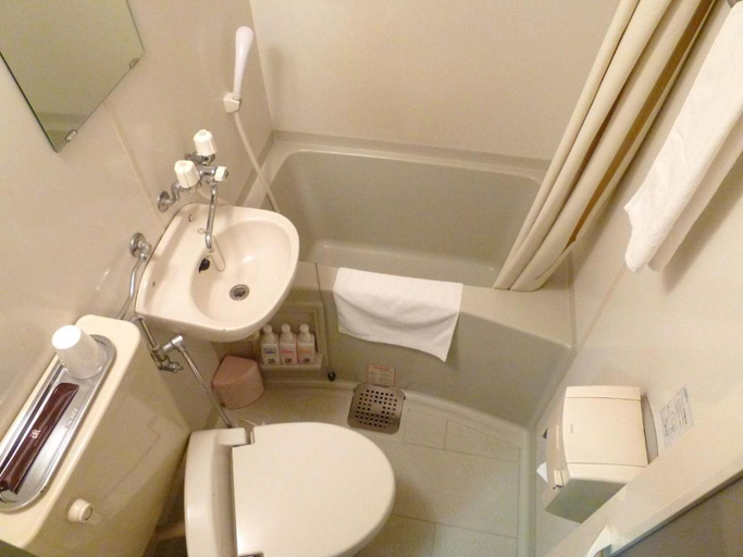 Bathroom 5, GR Hotel Ginzadori, Kumamoto