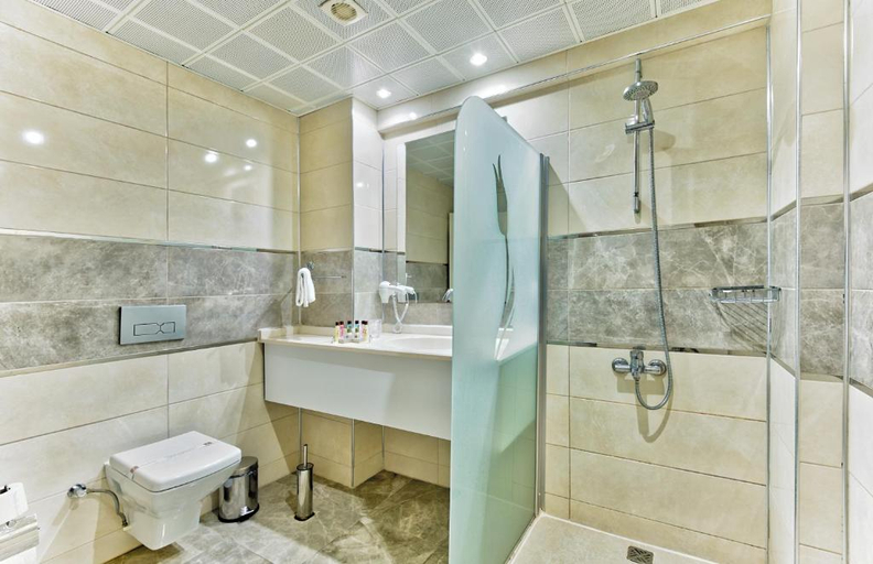 Bathroom 3, Ege Tulip Çeşme Hotel, Çeşme