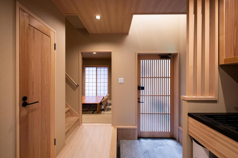 Others 5, Rinn Tsukinowa West, Kyoto