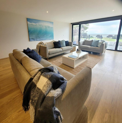 Others, Waters Edge Apartment, Mornington P'sula - South