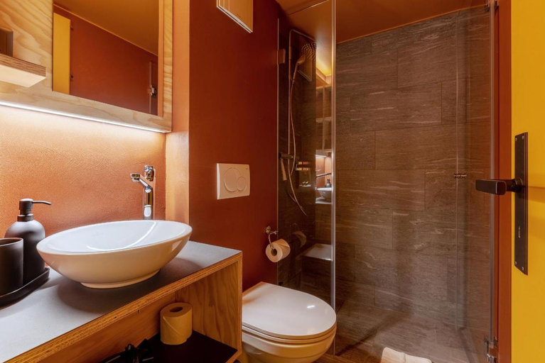 Bathroom 2, Belmont- Apartment Haus, Plessur