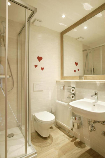Bathroom 3, Hotel Ochsen, Ortenaukreis