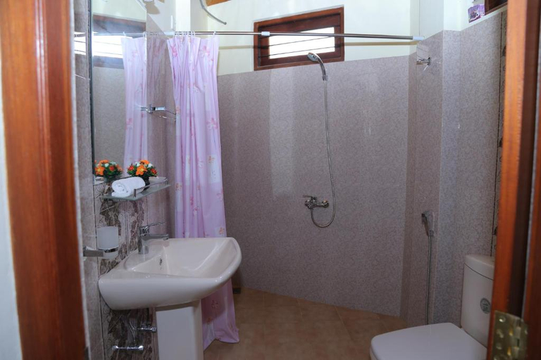 Bathroom 3, The Springfields Kandy, Yatinuwara