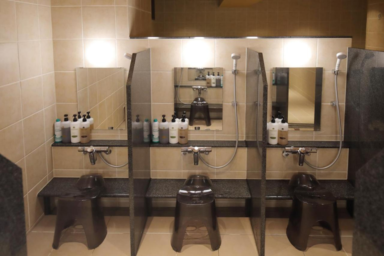 Bathroom 3, Hiroshima Pacific Hotel, Hiroshima