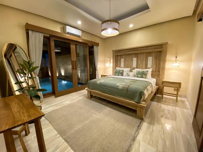 Bedroom, Cozy 3 BR Villa Private Pool at seminyak ZN124A, Badung