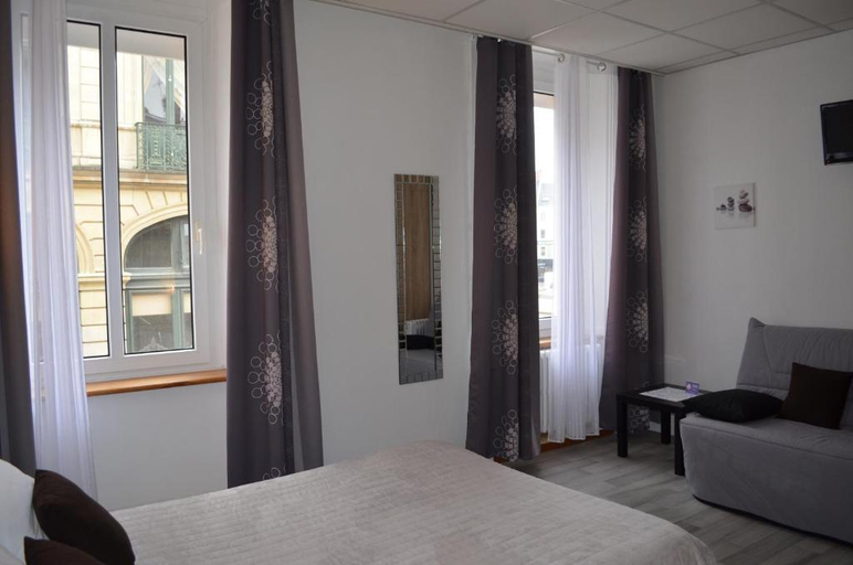 Bedroom 3, Hotel La Croix de Malte, Bouches-du-Rhône