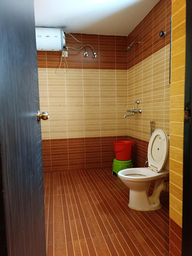 Bathroom 4, Hotel Mulberry, Kolkata