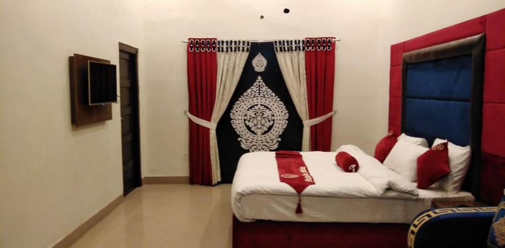 Bedroom 5, HOTEL HOLIDAY , Lahore