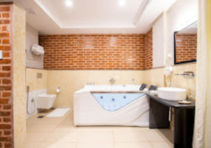 Bathroom, MeroStay 128 AI Hotel, Bagmati